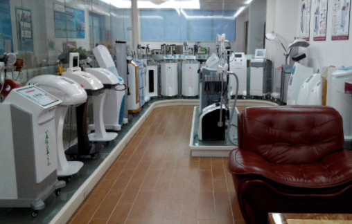 美容院經(jīng)營(yíng)不下去，是不是美容儀器的問題呢！